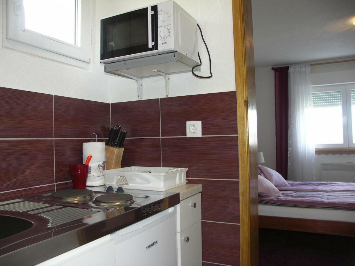 Apartments Zegarac House Korenica Ngoại thất bức ảnh